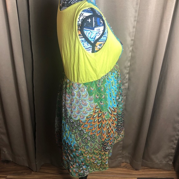 Moa Moa Beaded And Crochet Tank Top With Peacock Pattern Bottom - Picture 4 of 9